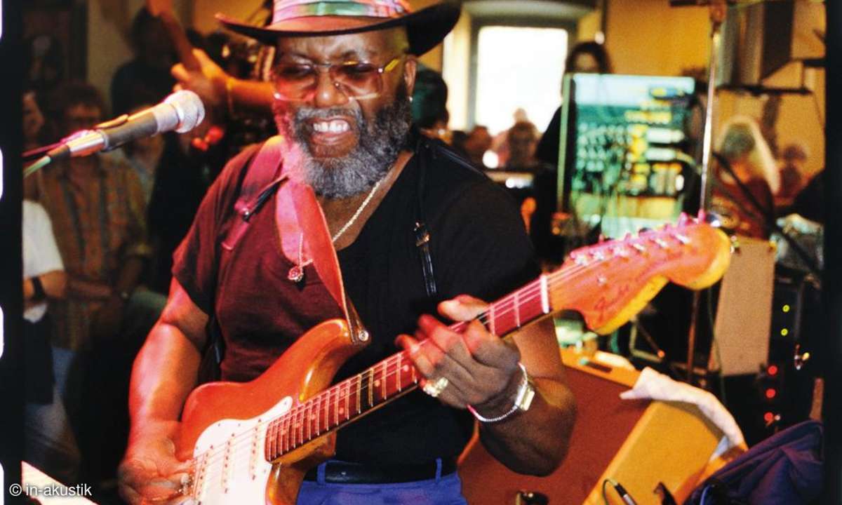 Blues Company & Johnny Heartsman: Ain't No Sunshine