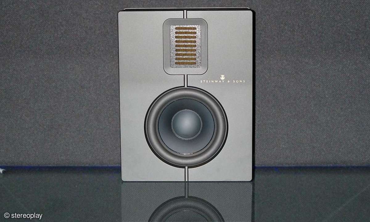 Steinway Lyngdorf Model-S