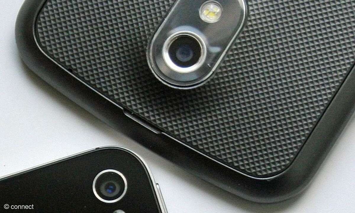 iPhone 4S versus Galaxy Nexus
