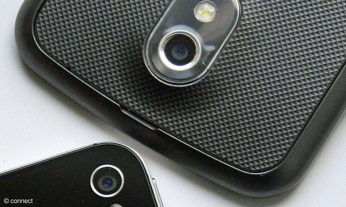 iPhone 4S versus Galaxy Nexus
