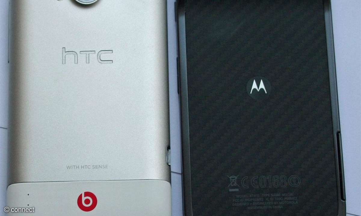 Motorola RAZR vs. Sensation XL
