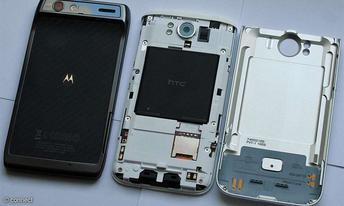 Motorola RAZR vs. Sensation XL