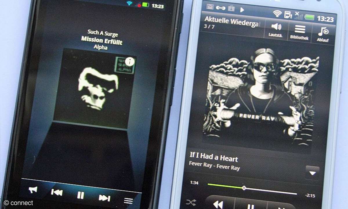 Motorola RAZR vs. Sensation XL