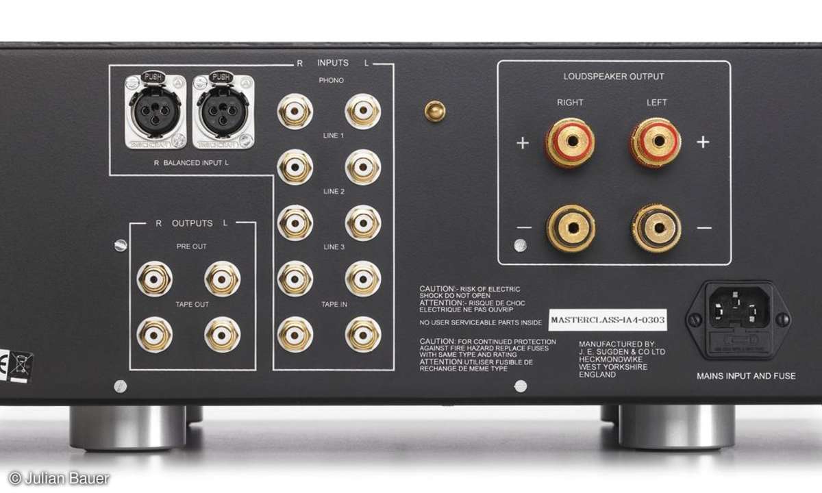 Sugden Masterclass IA 4