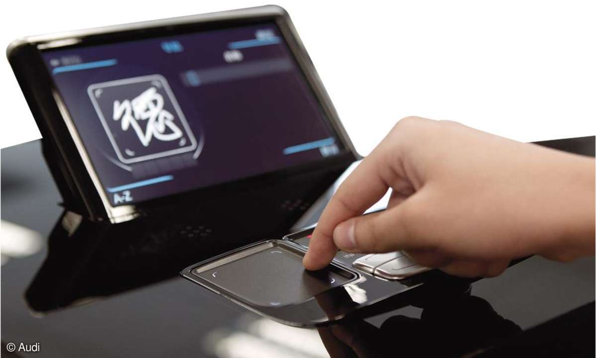 Touchpad im Auto