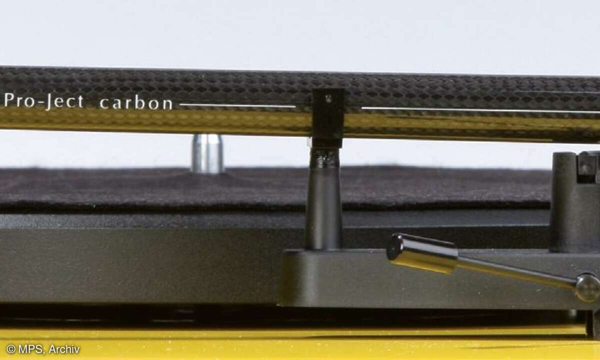 Pro-Ject Debut Carbon
