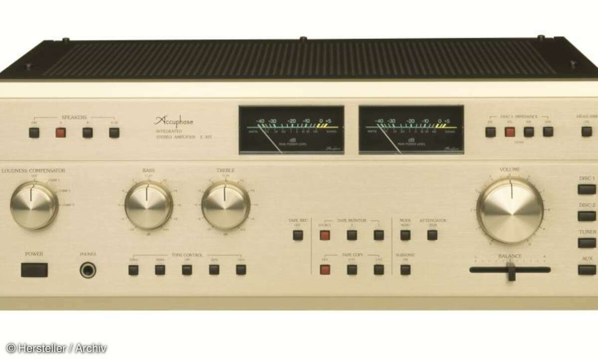 Accuphase E303