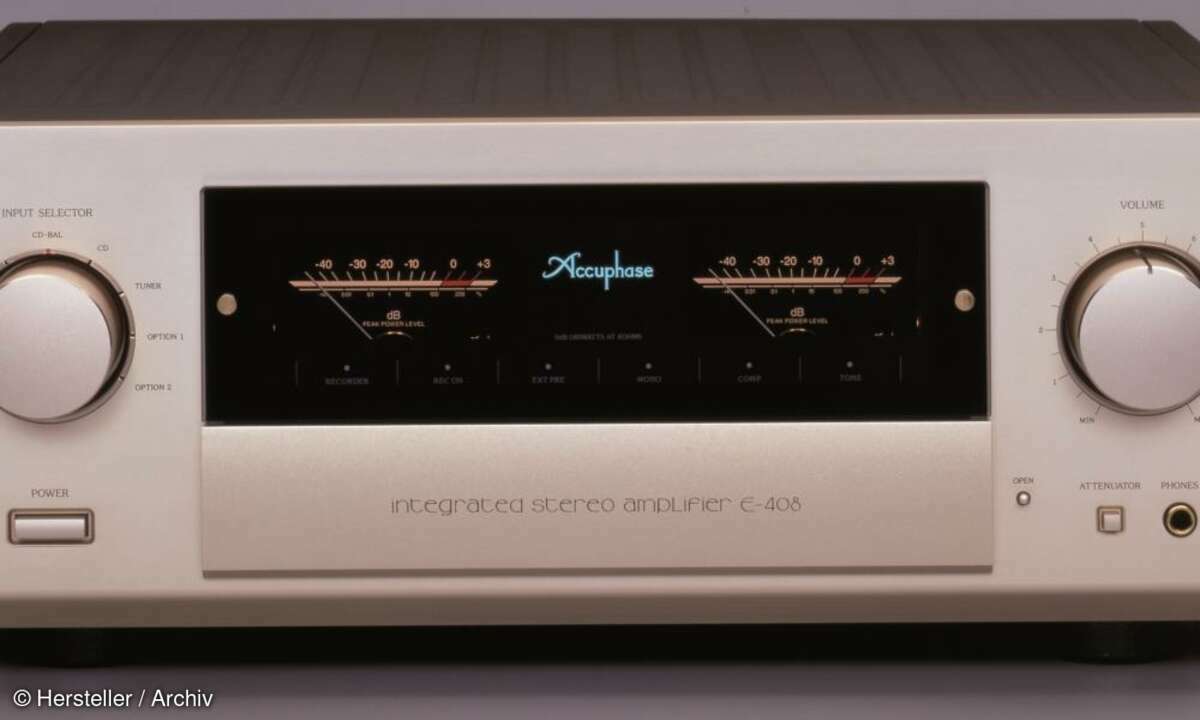 Accuphase E408