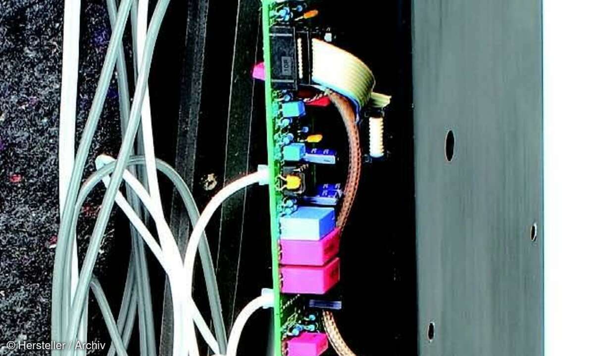 Newtronics Temperance - Verstärker- und Weichenelektronik