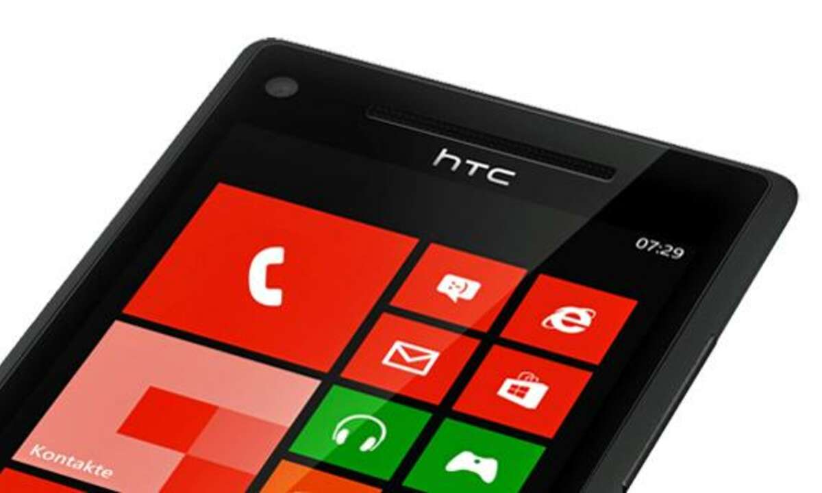 HTC 8X, Windows Phone