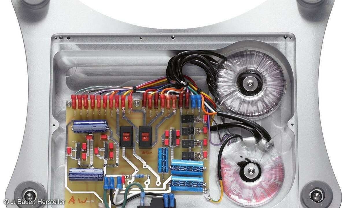 Dan D'Agostino Momentum Preamplifier