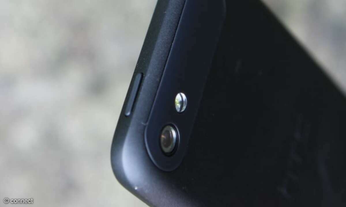 HTC One V