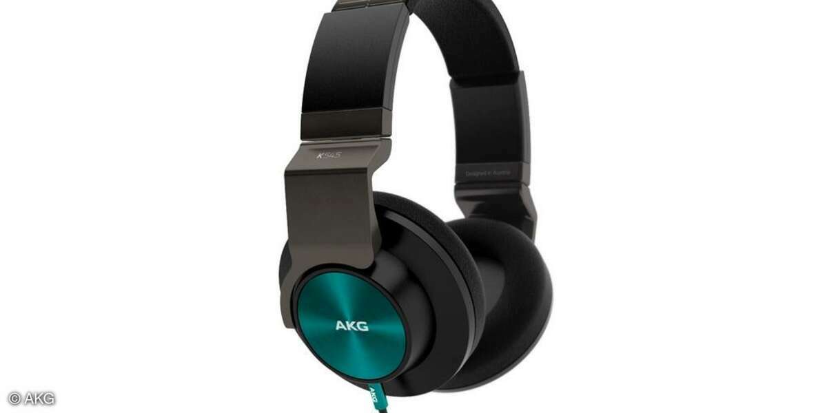 AKG K545