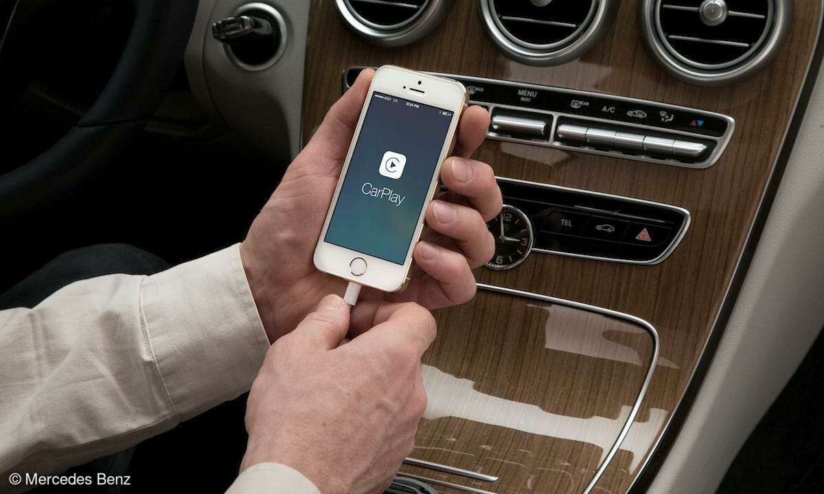Apple CarPlay